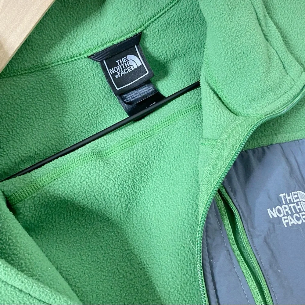 North Face Green Half Zip Pullover Fleece Sweater Medium